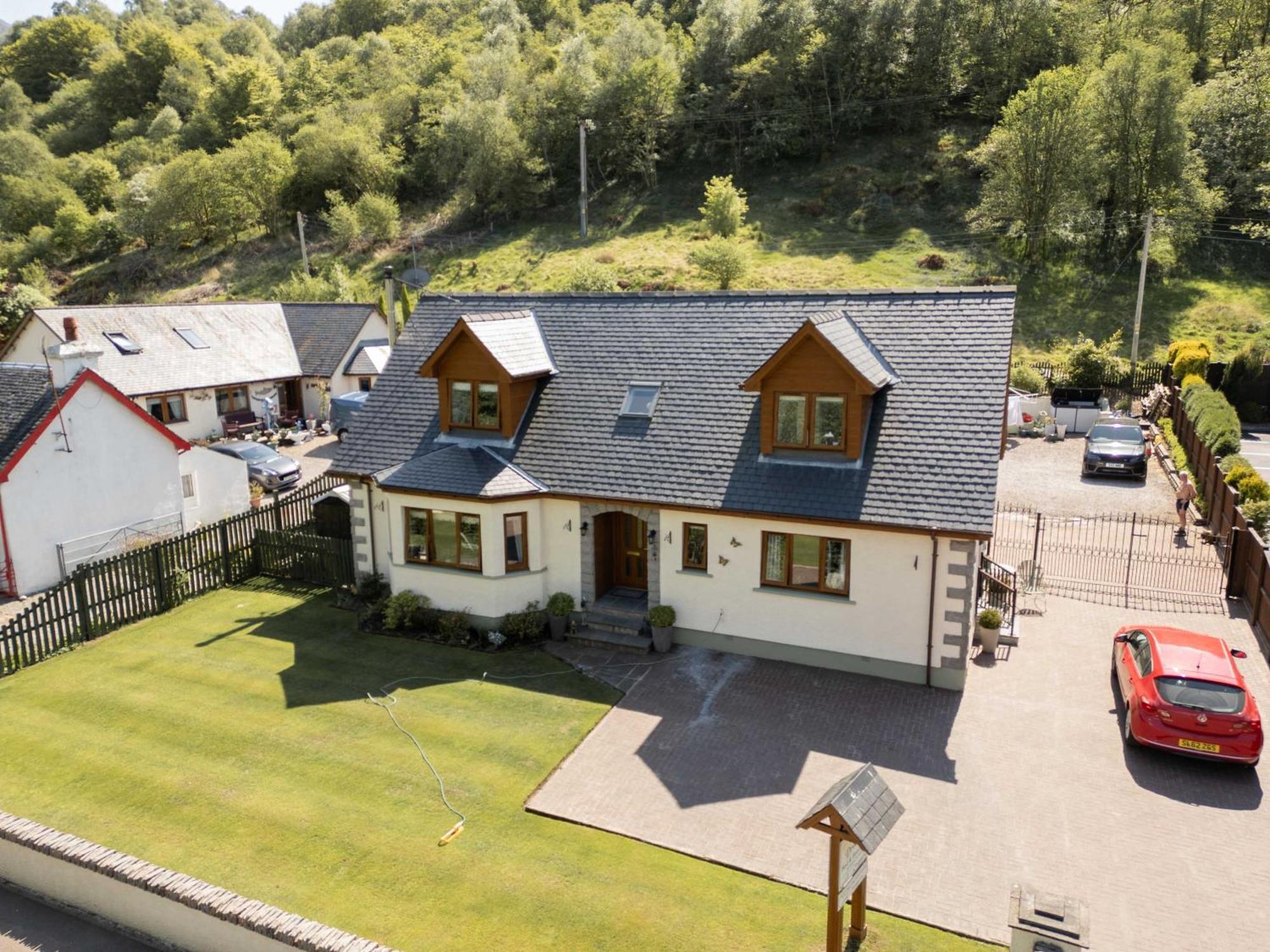 Tigh Na Drochaid, Glen Nevis - Entire Apartment Fort William Extérieur photo